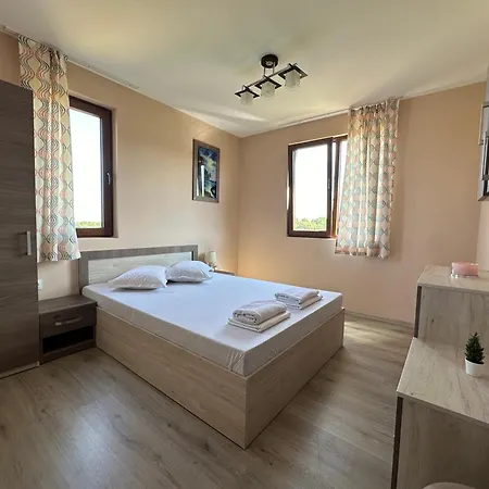 Apartament Кастро Апарт *